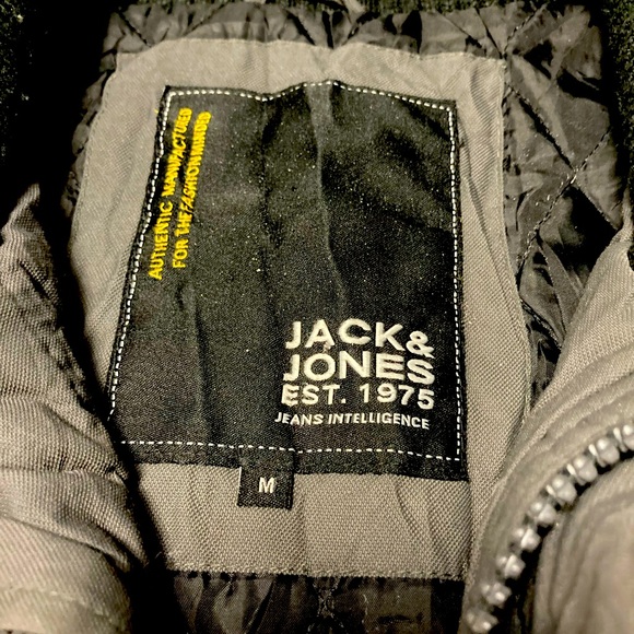Jack and Jones Hike Jacket - Picture 2 of 3